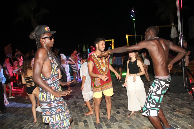 Lasgidi Beach Party